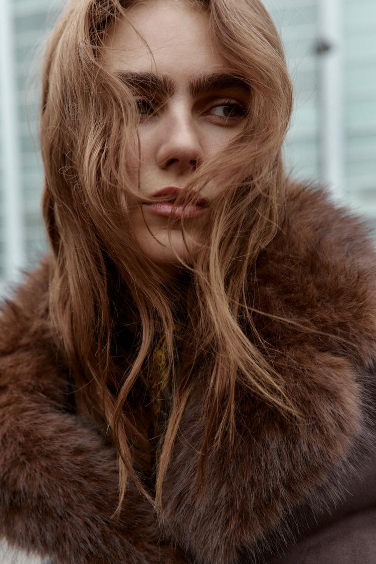 VESTE RÉVERSIBLE EFFET DAIM ET FAUSSE FOURRURE