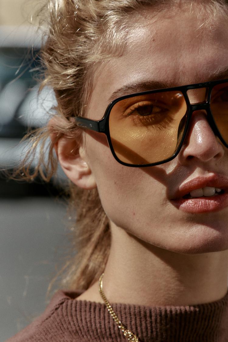 ROBE MIDI DOUCE BICOLORE À COL MONTANT