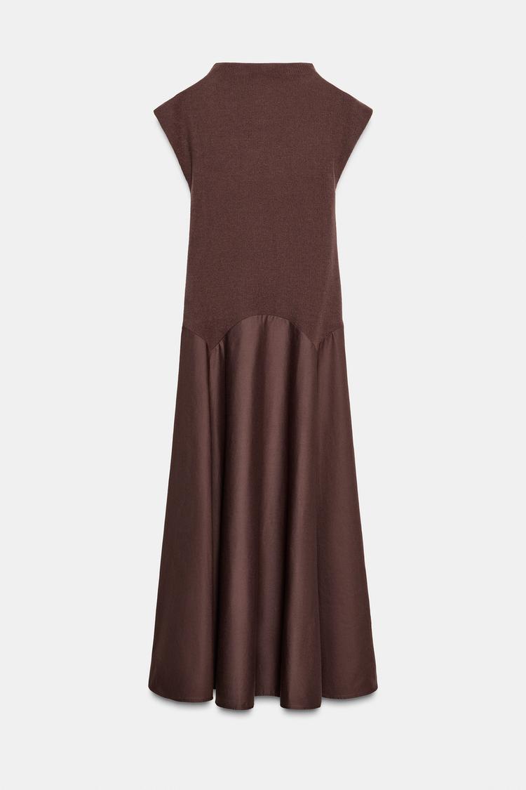 ROBE MIDI DOUCE BICOLORE À COL MONTANT