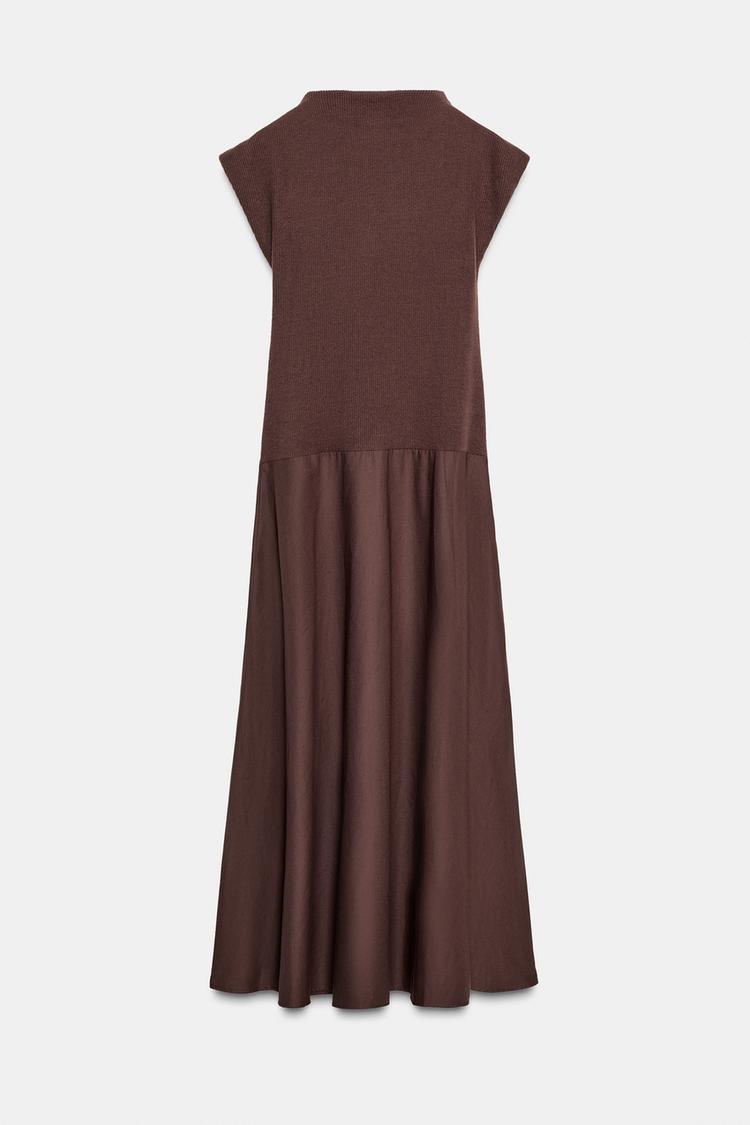 ROBE MIDI DOUCE BICOLORE À COL MONTANT